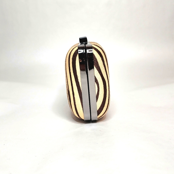 EUC Nine West Zebra Print Crossbody Clutch - Picture 4 of 9